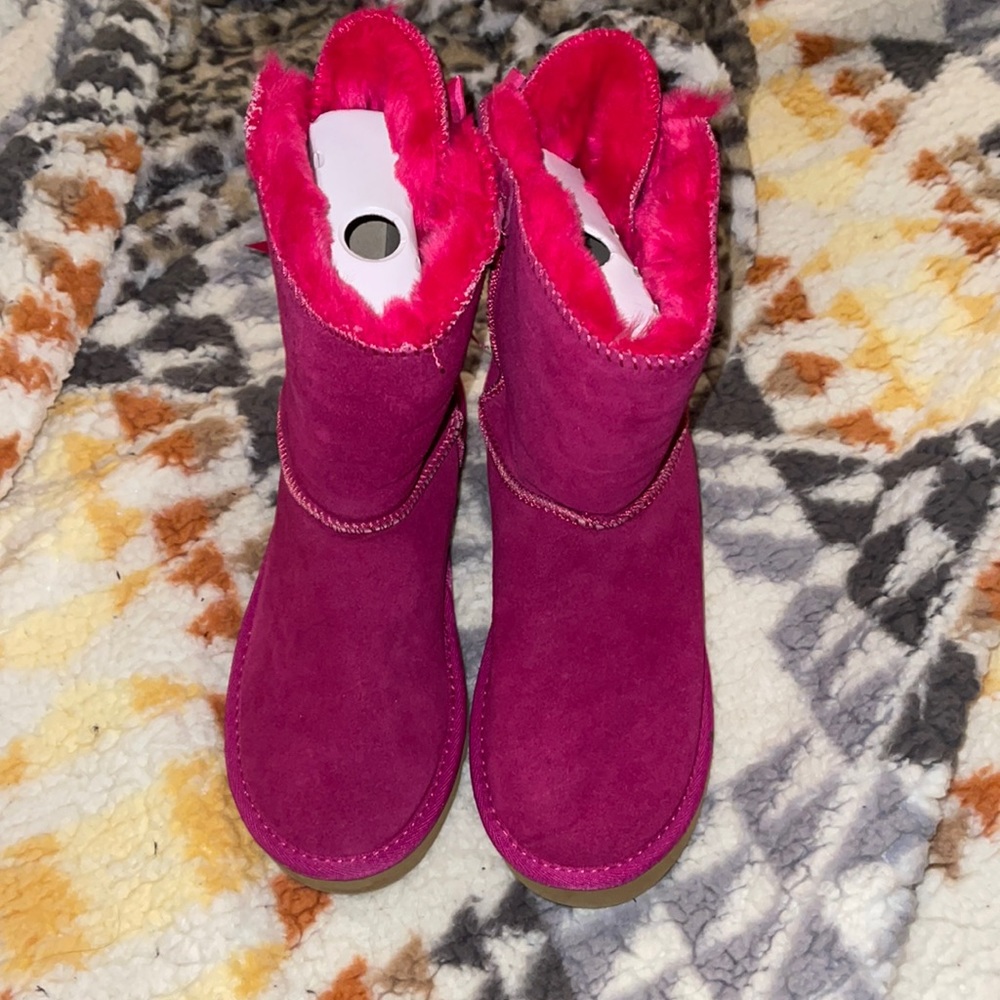 NWT Pink Bailey Bow UGGS sz 10